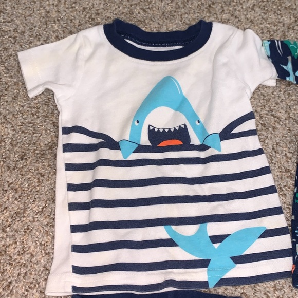 NWOT Carters Pajamas - Picture 2 of 5